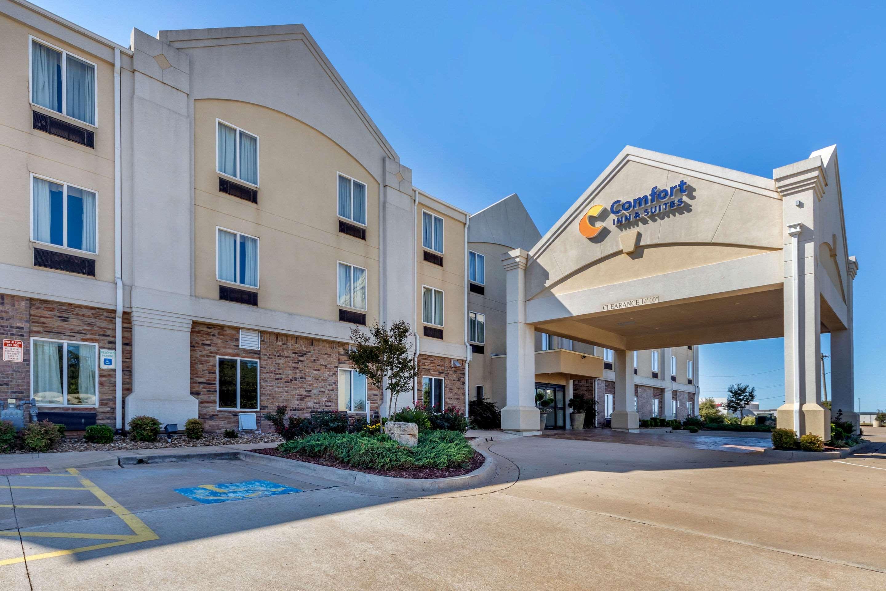 Comfort Inn & Suites Perry I-35 Esterno foto