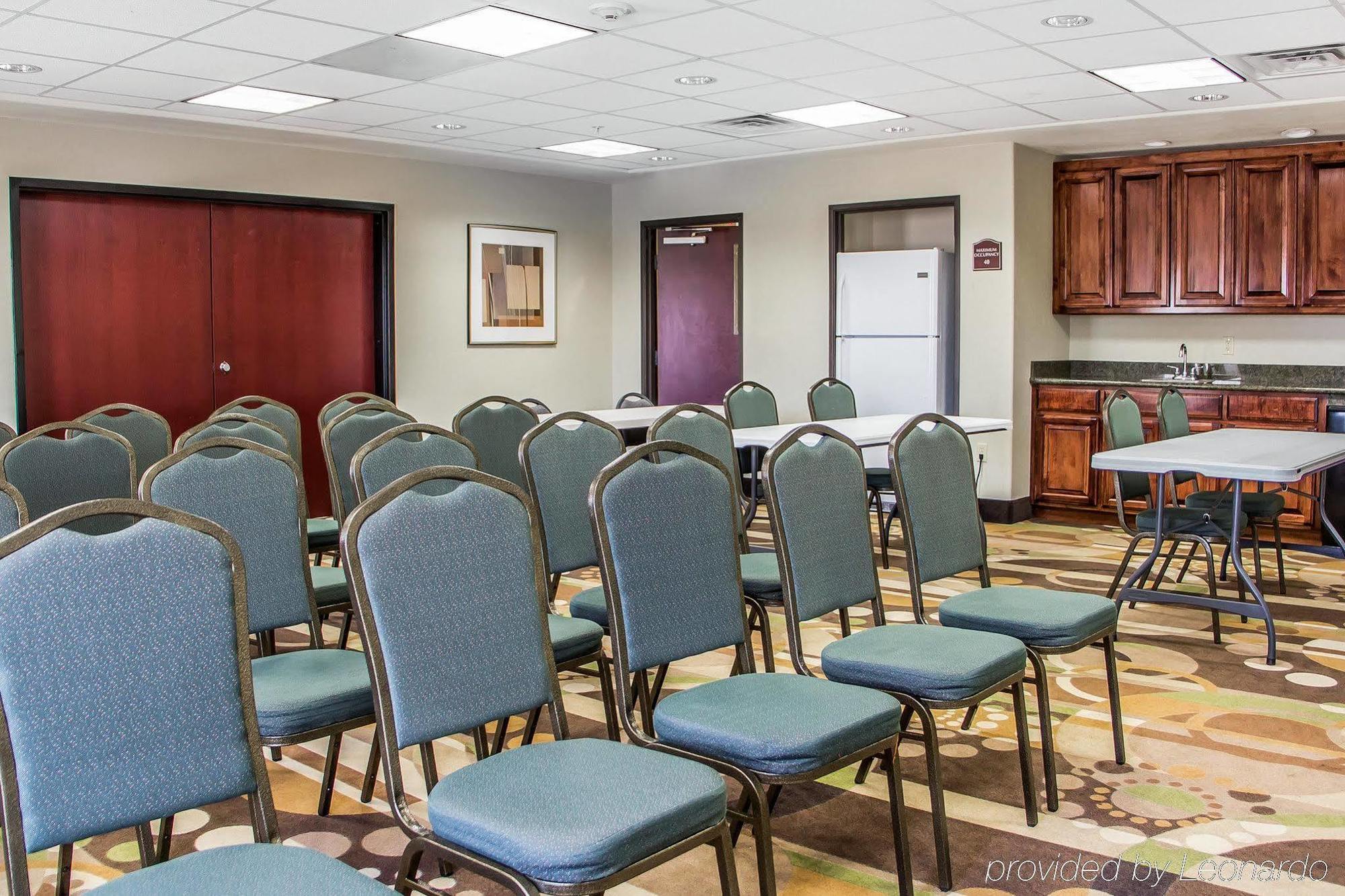 Comfort Inn & Suites Perry I-35 Esterno foto